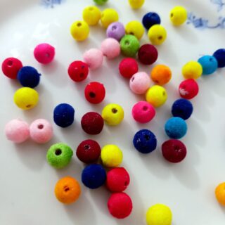 Colorful velvet touch Beads